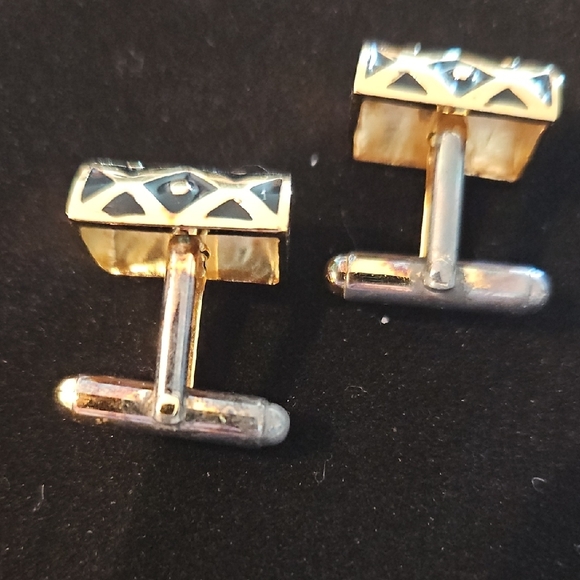 Classic Cufflinks Gold and Black Geometric - Picture 4 of 5